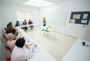 Atlas Languge School classroom facilities with students and teacher