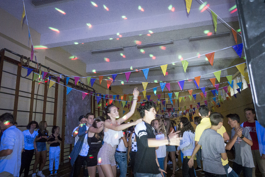 Atlas students having fun at a disco at the the Junior programme in Dublin
