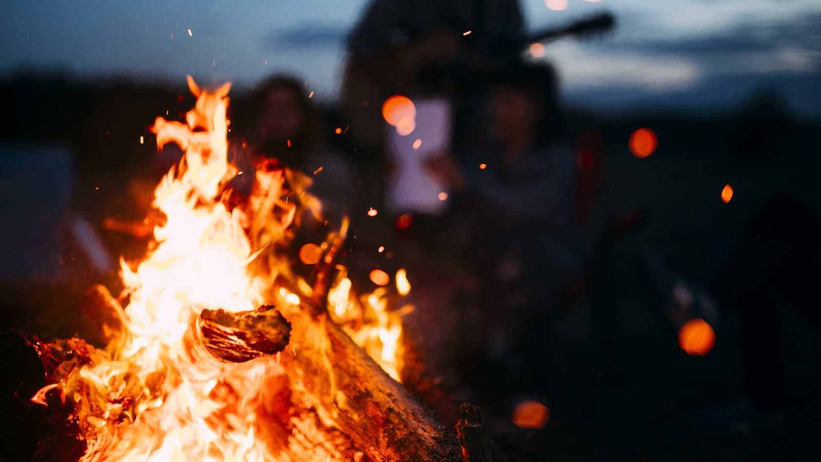 Irish May Day traditions - bonfires 