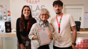 Erasmus+ Teacher participant finishing a course and getting a certificate.