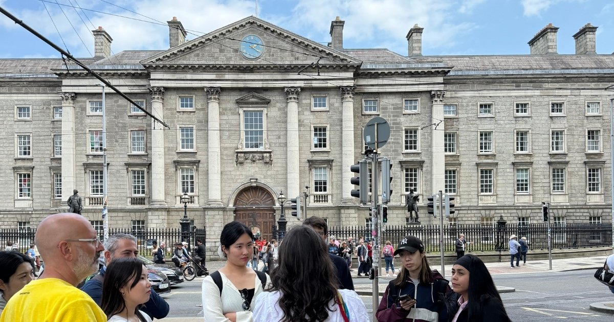 Women of Dublin tour