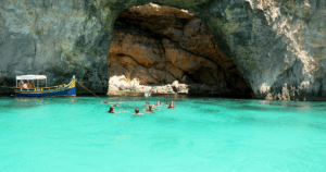 Ultimate Packing Guide for Studying English Abroad in Ireland, UK and Malta